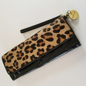 Charles David clutch/wristlet, cheetah print